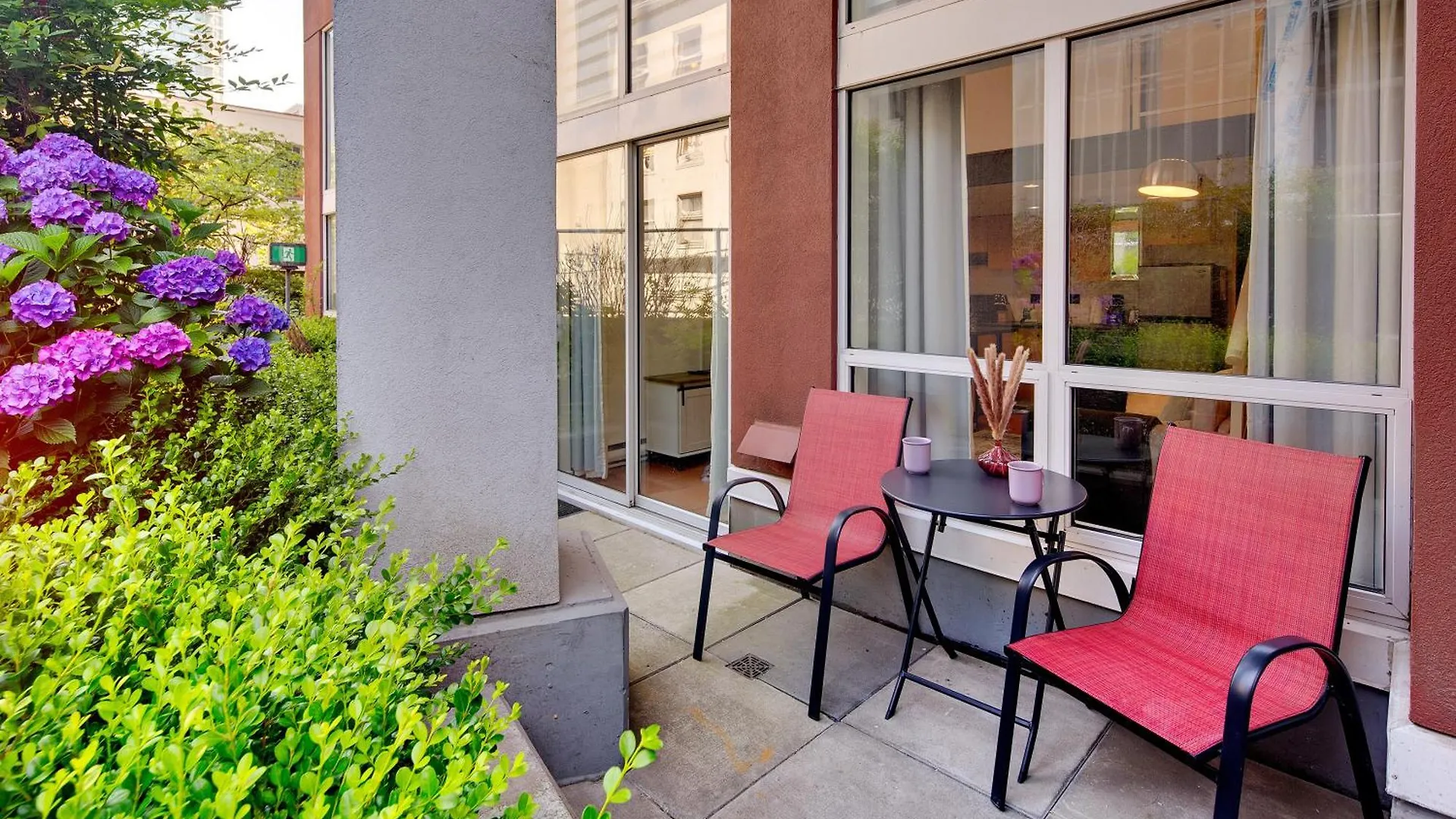 Apartment Ferienwohnung Cozy Two-Story Loft In Downtown Vancouver