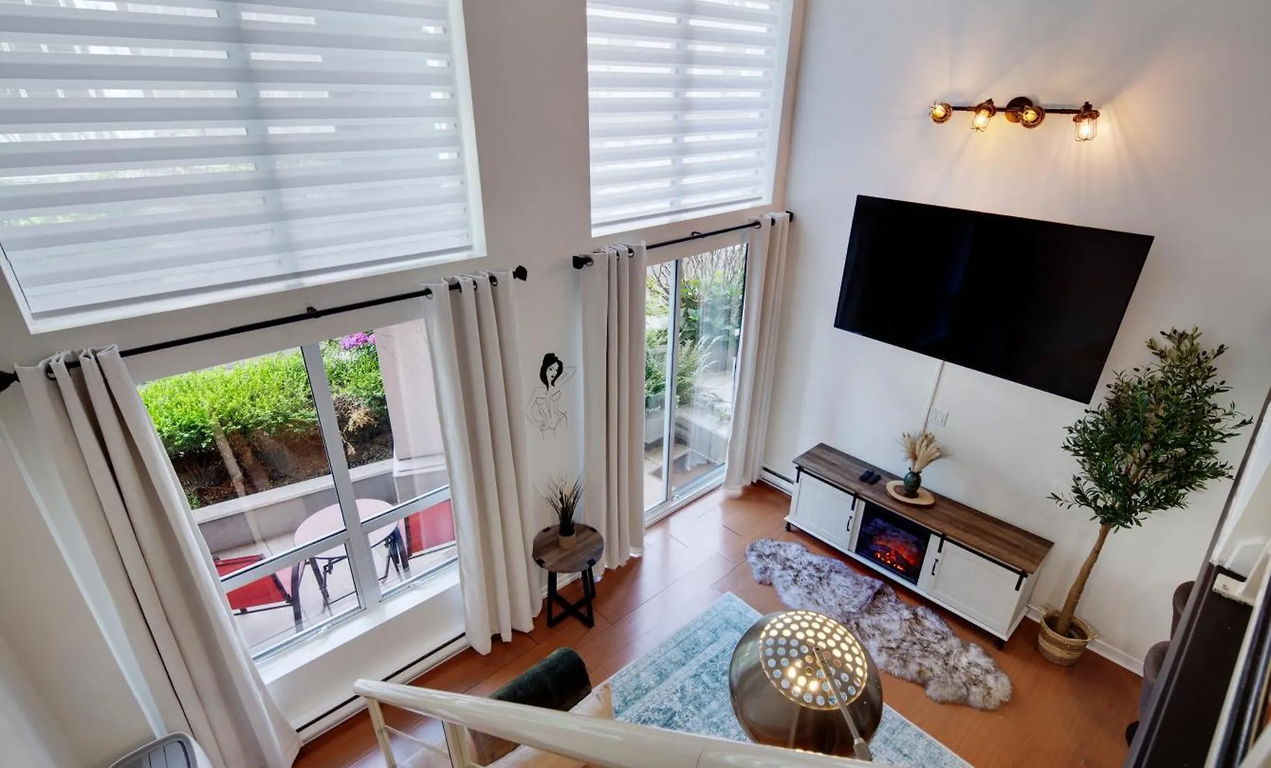 Apartment Ferienwohnung Cozy Two-Story Loft In Downtown Vancouver